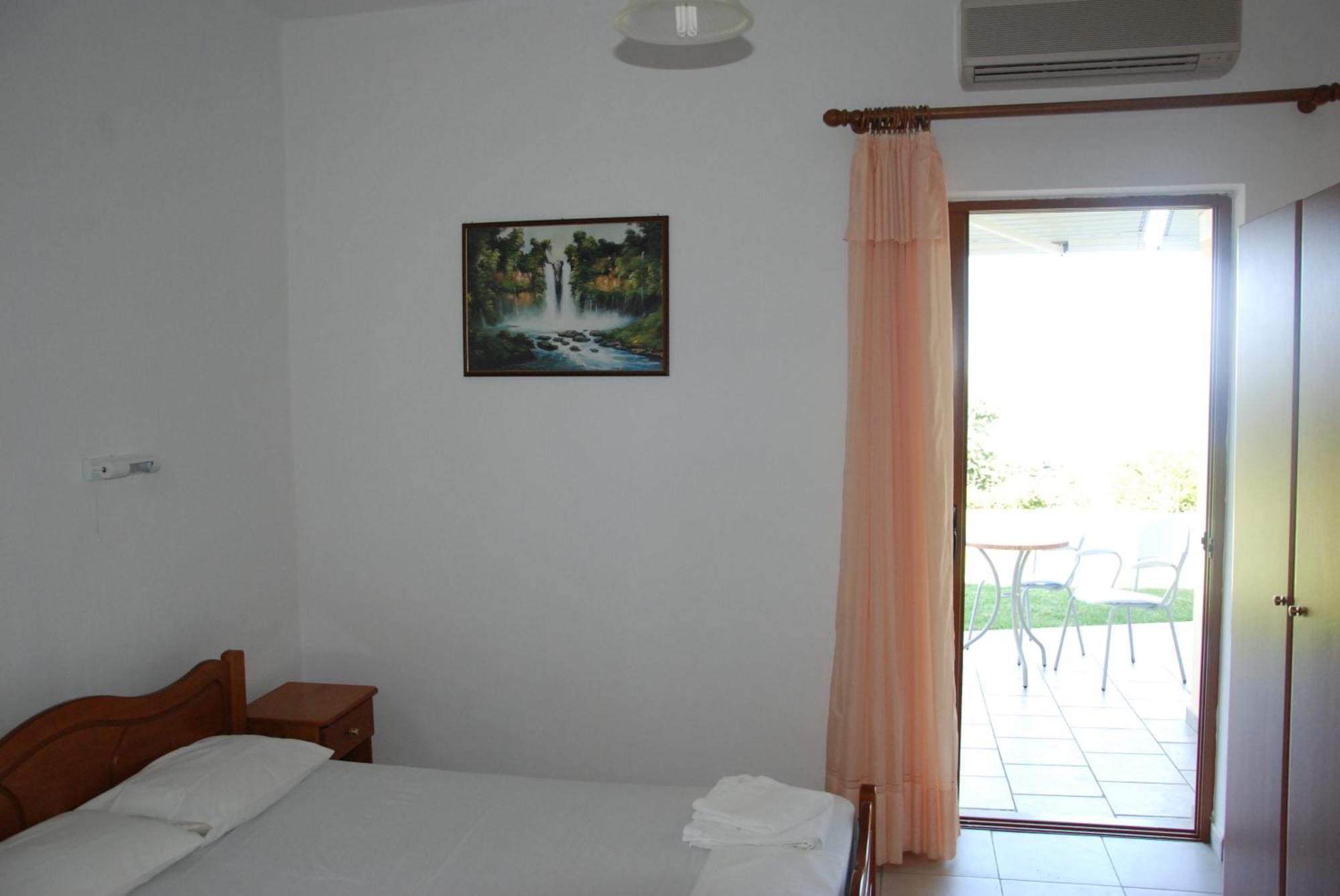 Artolithia Apartments Riza  Room photo